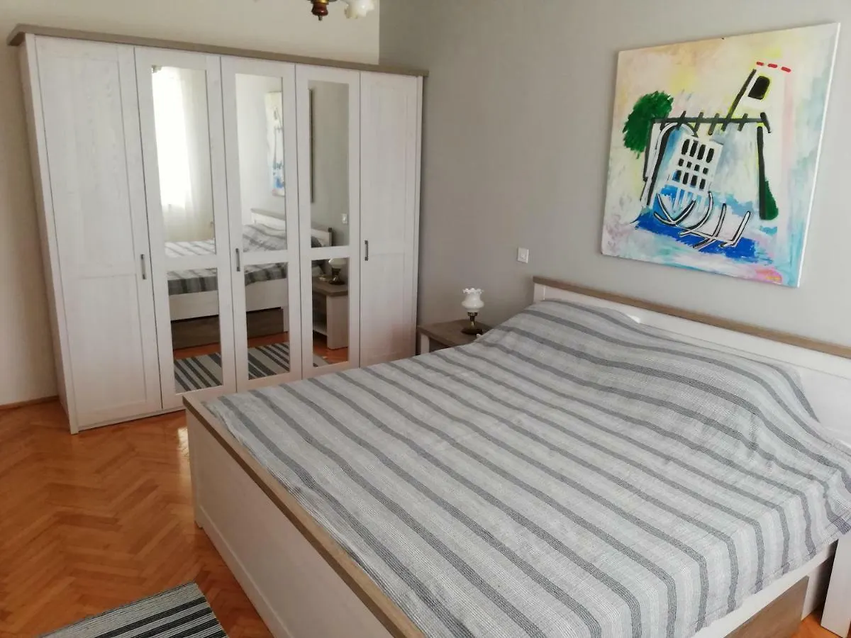 Apartment Mira 科斯特雷纳 克罗地亚